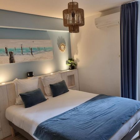 Logis Hotel La Cle Des Songes Пиерфу-дю-Вар Екстериор снимка